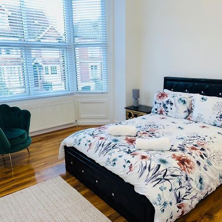 Newly Refurbished Two Bedrooms Flat St Leonards-on-Sea Extérieur photo