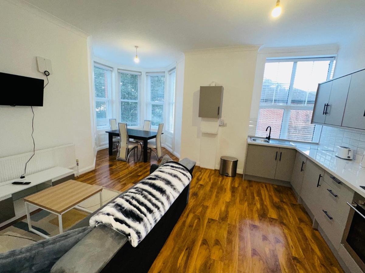 Newly Refurbished Two Bedrooms Flat St Leonards-on-Sea Extérieur photo