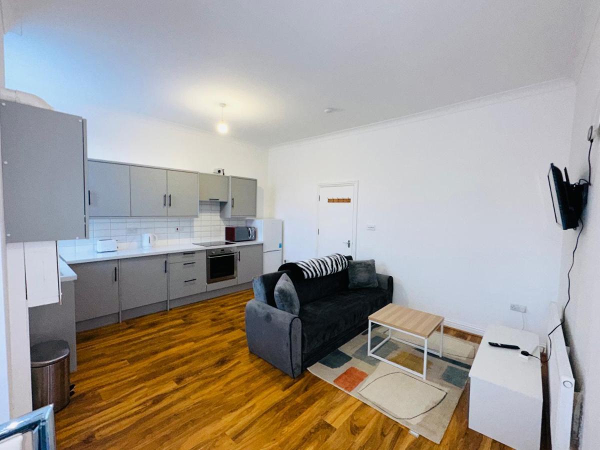 Newly Refurbished Two Bedrooms Flat St Leonards-on-Sea Extérieur photo